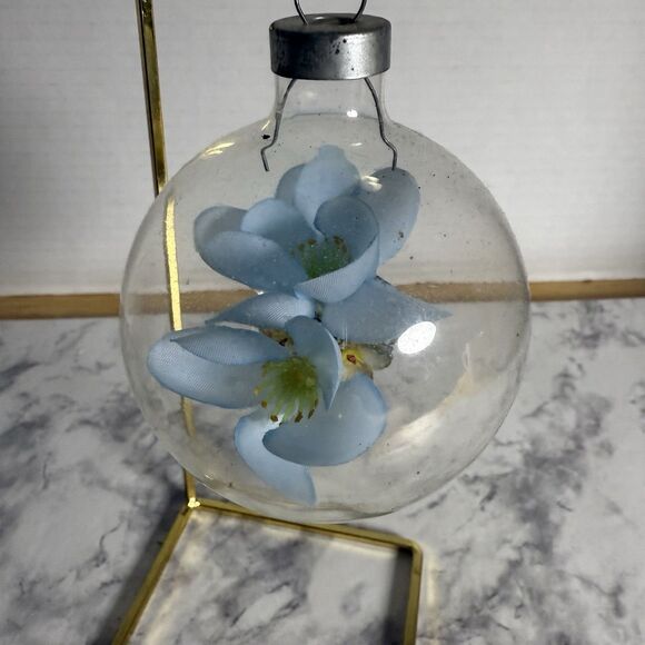 Old Vintage Christmas Ornament Flowers Inside Round Glass Bulb - Picture 2 of 3